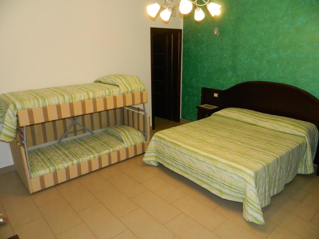 Baia Santa Margherita B&B Castelluzzo Szoba fotó