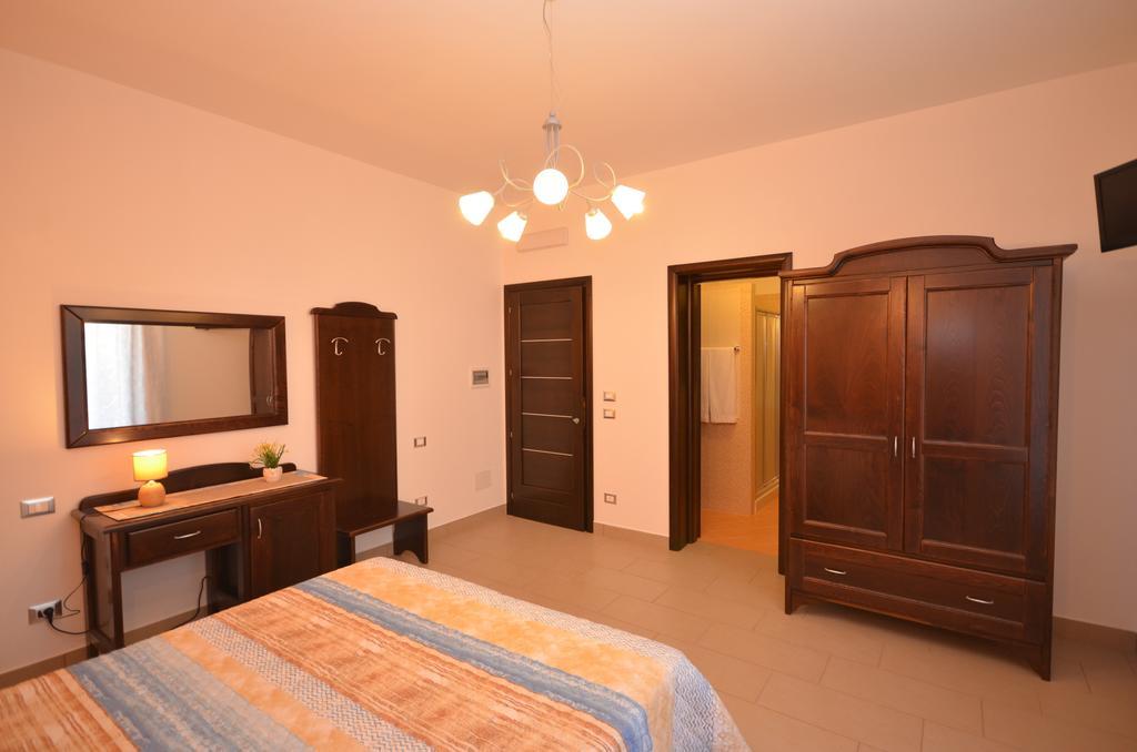 Baia Santa Margherita B&B Castelluzzo Szoba fotó