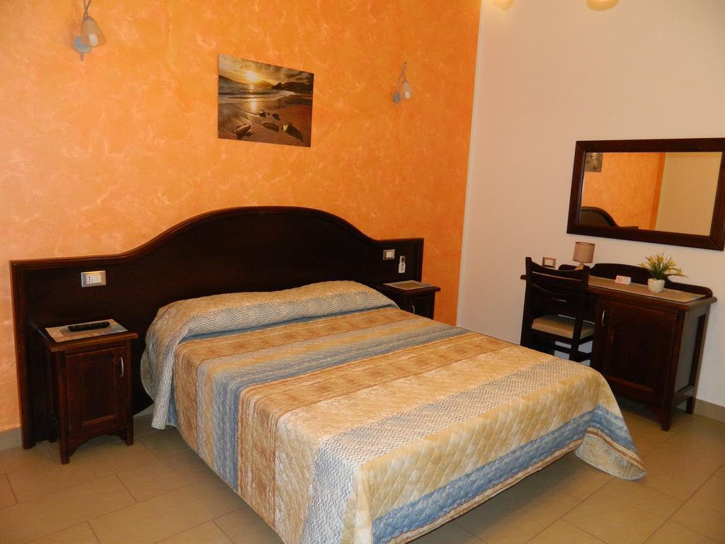Baia Santa Margherita B&B Castelluzzo Szoba fotó